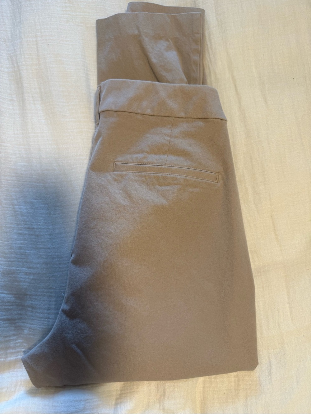 Old Navy Women's Skinny Pants in Taupe